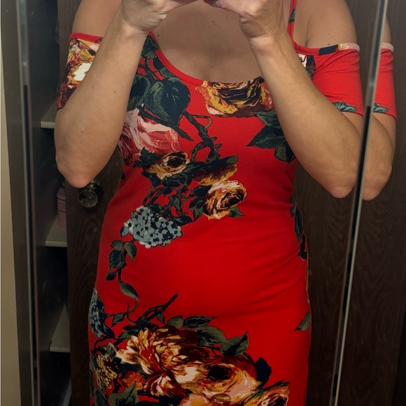 Sexy Cold Shoulder Side Slit Dress - Picture 5 of 6